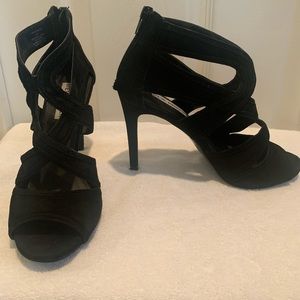 Steve Madden “Immence” black shoes, size 8.5.